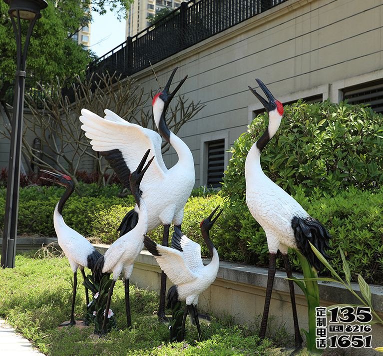 玻璃鋼仿真動物園林景觀仙鶴雕塑